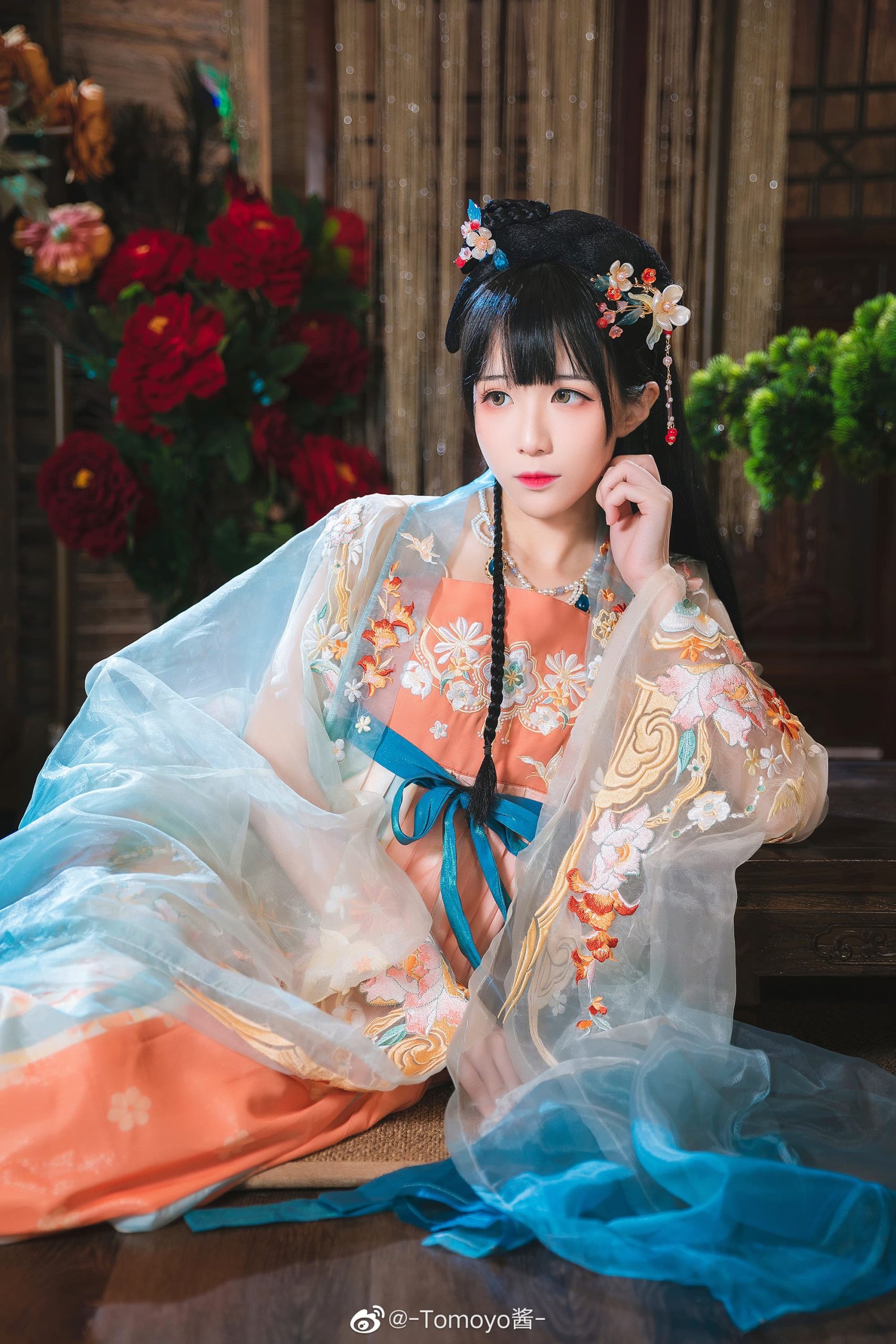 【汉服】假如每个人的生活是一种颜色，那你的生活是什么颜色呢？@-Tomoyo酱--米哈社