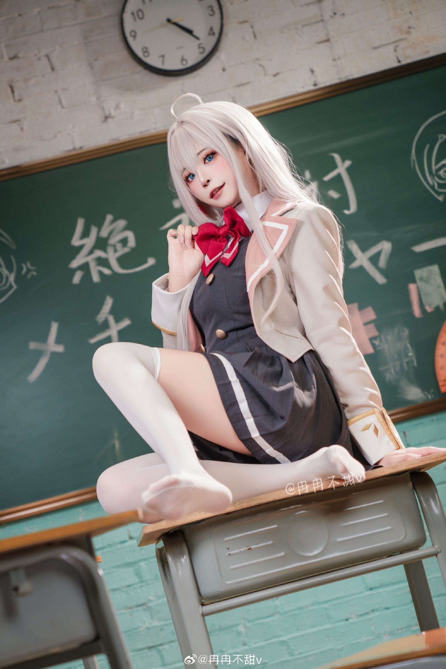 COSPLAY 不时轻声地以俄语遮羞的邻座艾莉同学@冉冉不甜v-米哈社